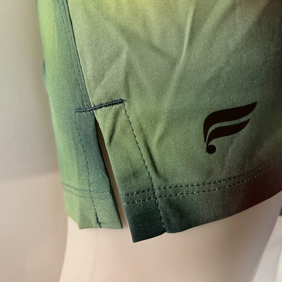 Fabletics Men's Azure Green Blur Fundamental Shorts - Size XXL - Picture 3 of 5